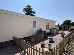 Side- click for photo gallery